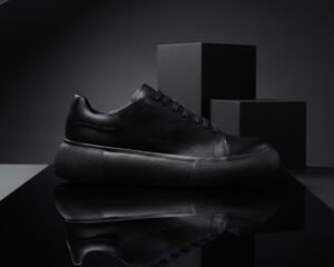 Low-top sneaker Negro suela Negra - Image 3
