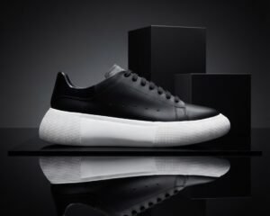 CLow-top sneaker Negro suela Blanca - Image 3