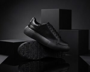 Low-top sneaker Negro suela Negra - Image 2